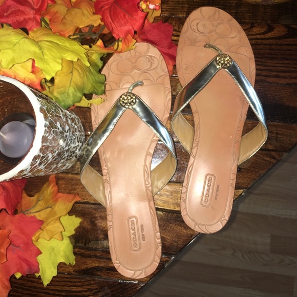 🍁SALE🍁COACH Gold/Leather Sandals Size 9.5(US) - Picture 1 of 6